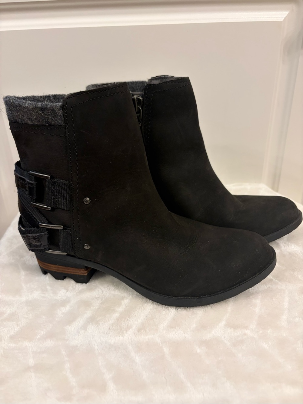 Sorel Women’s Lolla Ankle Bootie